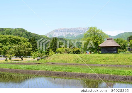Tottori Mizukue's thatched hut Tottori Mizukue's thatched hut 84028265