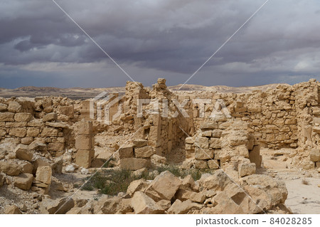 ruins of an ancient Nabatean city in the northern Negev 84028285