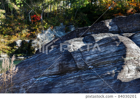 Nagatoro Arakawa, a large ore rolling on the riverbed Nagatoro Arakawa, a large ore rolling on the riverbed 84030201