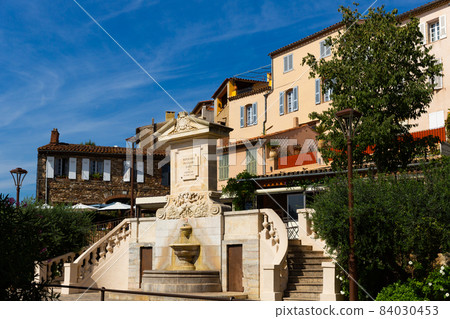 View of narrow streets in small French township of Grimaud 84030453
