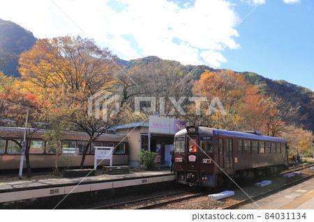Watarase Valley Railway "Kobe Station in early November" Watarase Valley Railway "Kobe Station in early November" 84031134