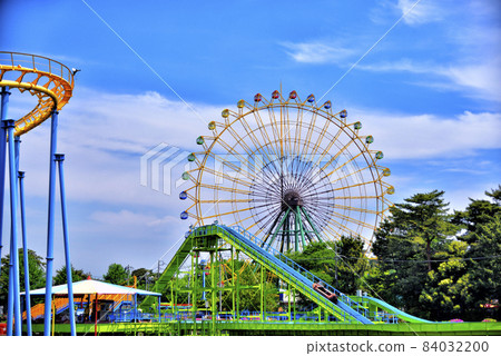 [Gunma] Isesaki Kezoji Park Ferris wheel and rapids 84032200