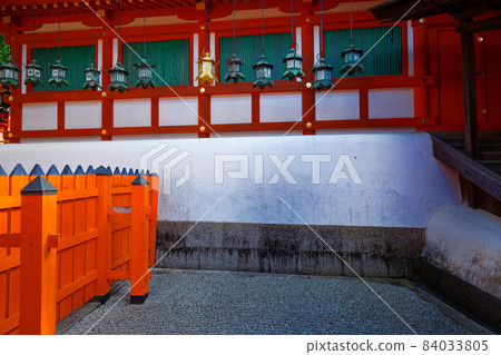Kasuga Taisha Lantern 84033805