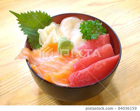 海鮮碗、三色碗、扇貝三文魚、金槍魚 84036159