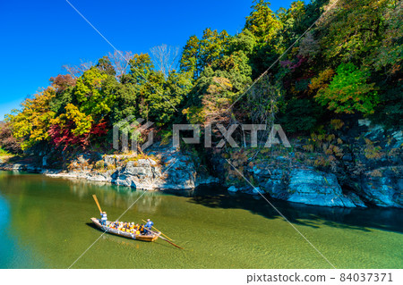 埼玉長瀞秋葉 84037371