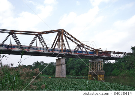 Long Bien Bridge and Hanoi-Hai Fong Line / 越南 / 河內 Long Bien Bridge and Hanoi-Hai Fong Line / 越南 / 河內 84038414