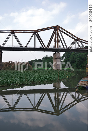 龍邊橋 / 越南 / 河內 84038416