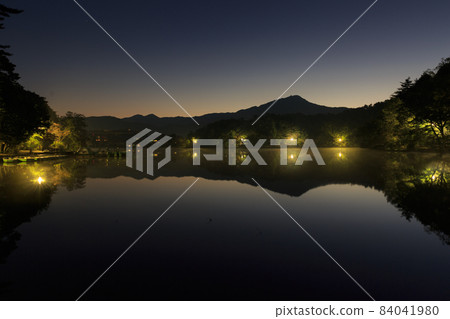 Scenery of Kyoto Takaragaike Scenery of Kyoto Takaragaike 84041980