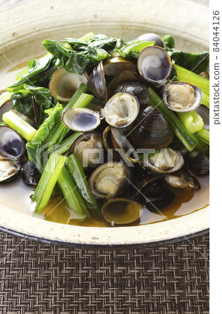 Quickly boiled freshwater clam and Japanese mustard spinach 18 Quickly boiled freshwater clam and Japanese mustard spinach 18 84044126