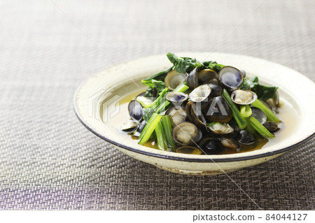 Quickly boiled freshwater clam and Japanese mustard spinach 2 84044127