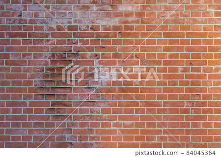 [Background material] Old brick wall 84045364