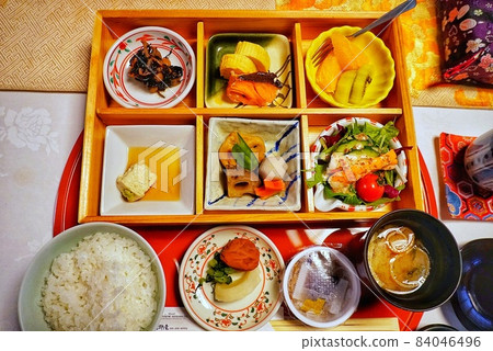 Breakfast at the inn Breakfast at the inn 84046496