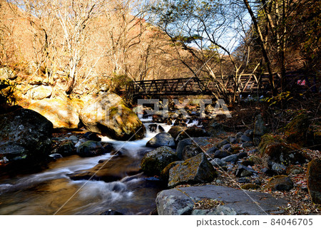 深秋的川俁河谷 深秋的川俁河谷 84046705