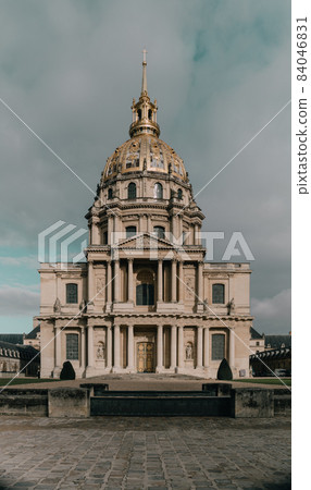 Les Invalides in Paris 84046831