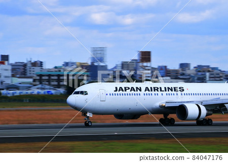 Osaka International Airport JAL Airplane Landing Ready 84047176