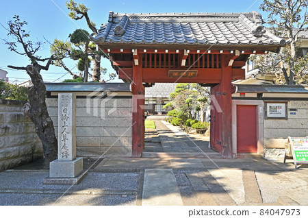 Ikegami walk: Ikegami Honmonji Temple Nichiren Sect Daihonzan Rikaiin Sanmon Ikegami walk: Ikegami Honmonji Temple Nichiren Sect Daihonzan Rikaiin Sanmon 84047973