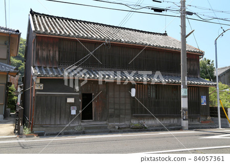 The town of lacquer ware, the townscape of Kuroe, Kainan City, Wakayama Prefecture The town of lacquer ware, the townscape of Kuroe, Kainan City, Wakayama Prefecture 84057361