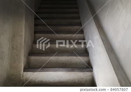 Concrete Staircase with concrete wall  84057807