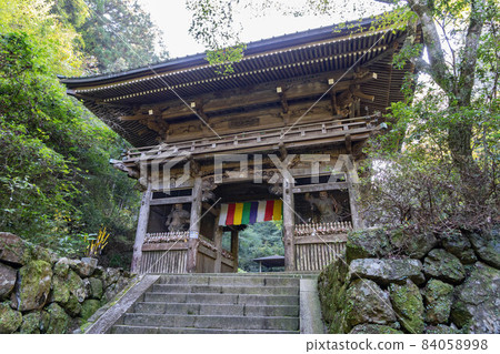 Niomon of Sefukuji Temple Niomon of Sefukuji Temple 84058998