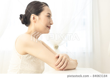 Beauty image 84063184