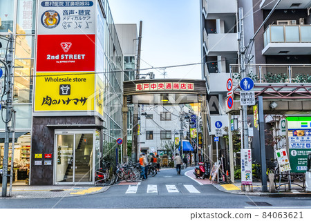 東京江東區的城市景觀:龜戶站 東京江東區的城市景觀:龜戶站 84063621