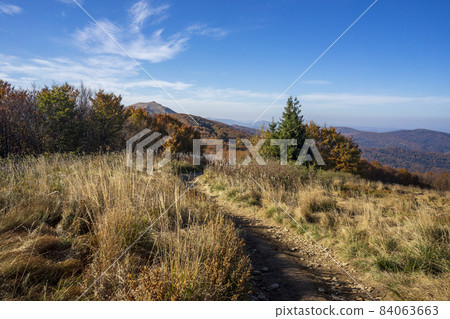 Autumn in the Bieszczady Mountains. Polonina Wetlinska trail. 84063663