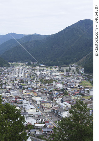 九月郡上八幡町與山 84064387