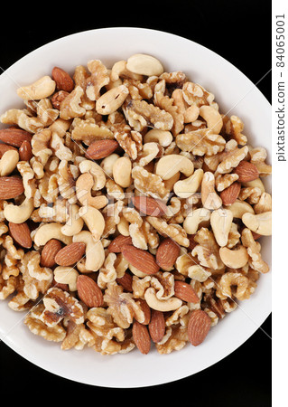 Mixed nuts Mixed nuts 84065001