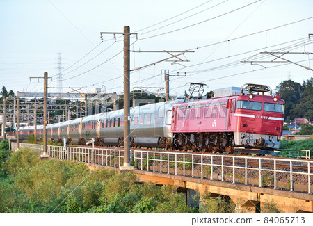 常磐線高濱神打JR東日本EF81-80（田端）+E26系列（奧）仙后座 84065713