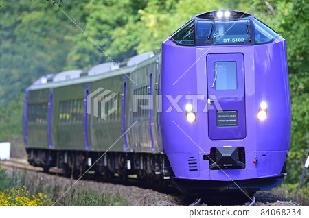 根室本線 Shimanoshita (Shin) - Furano JR 北海道 Kiha 261 系列 5000 系列 Furano Lavender Express 84068234