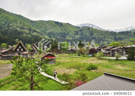 View from Wada House, Shirakawa-go Gassho-zukuri Village 84069012