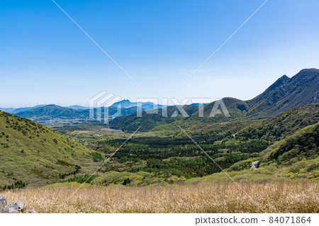 九重山脈風光 84071864