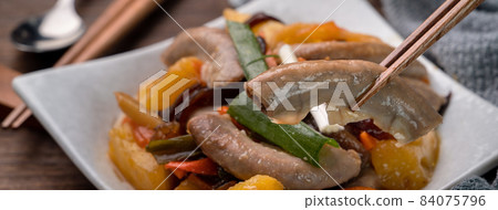 鳳梨炒粉腸 鳳梨 粉腸 小腸 木耳 炒菜 Pineapple small intestine 鳳梨炒粉腸 鳳梨 粉腸 小腸 木耳 炒菜 Pineapple small intestine 84075796