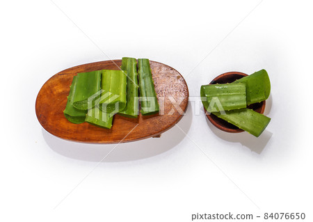 Fresh aloe vera leaf 84076650