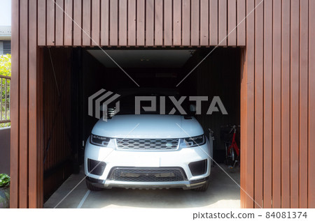 SUV in the garage 84081374