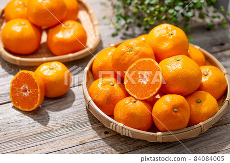 Mandarin orange 84084005