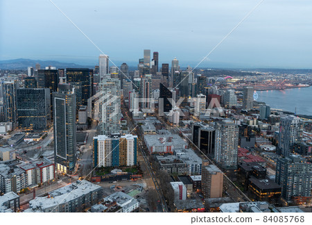 Seattle, Washington D.C. USA - April 03, 2021: seattle skyline with skyscraper buildings in evening 84085768