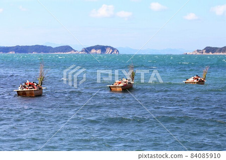 Doll Floating Festival Awashima Shrine Wakayama Prefecture Doll Floating Festival Awashima Shrine Wakayama Prefecture 84085910