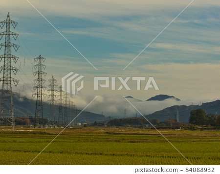 深秋里山的早晨 深秋里山的早晨 84088932