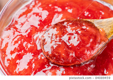 看起來很好吃的草莓醬 84089459