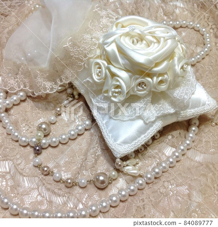 白玫瑰珍珠手工戒指枕 84089777