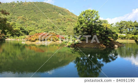 Ritsurin Garden, Kagawa Prefecture, which is the largest of the cultural property gardens designated as a special scenic spot Ritsurin Garden, Kagawa Prefecture, which is the largest of the cultural property gardens designated as a special scenic spot 84091190