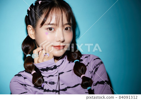 Beauty portrait of young female seal makeup 84091312