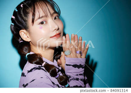 Beauty portrait of young female seal makeup 84091314