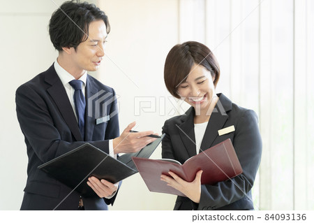 上司與下屬溝通 84093136