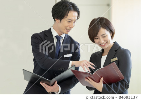 上司與下屬溝通 上司與下屬溝通 84093137