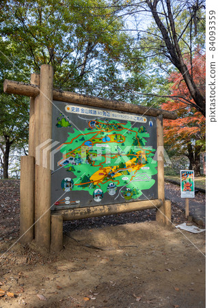 Kanayama Castle guide map 84093359