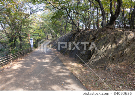 Promenade of the historic site Kanayama Castle Ruins, Ota City, Gunma Prefecture Promenade of the historic site Kanayama Castle Ruins, Ota City, Gunma Prefecture 84093686