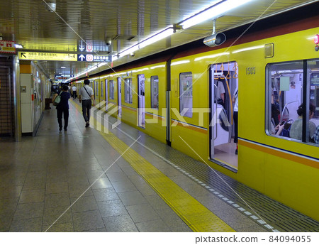 銀座線 84094055