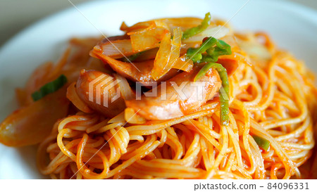 Home cooking spaghetti napolitan 84096331